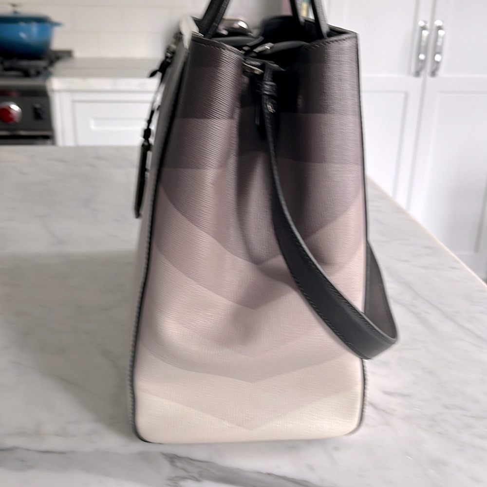 FENDI 2Jours Medium Elite Tote Bag in Black Degrade - Picture 11 of 14
